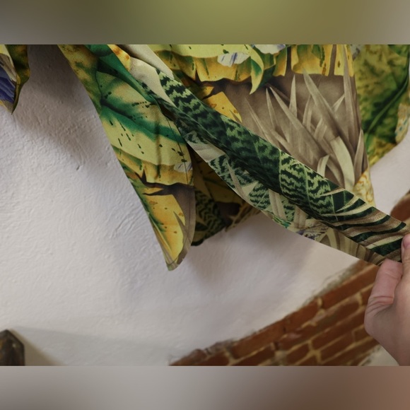 Vintage Hawaiian Tropics and Snails Silk Shirt - Picture 4 of 7